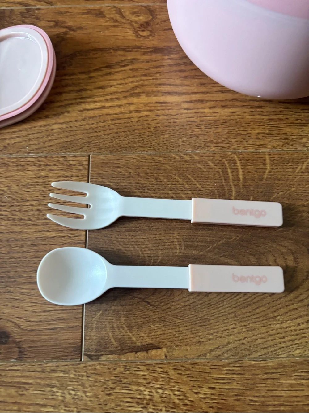 Bentgo pink lunch kit